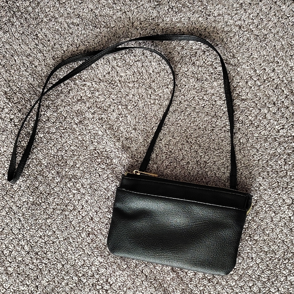 Elegant Black Leather Crossbody Bag